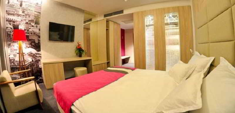 Hotel Colors Inn Sarajevo Bagian luar foto