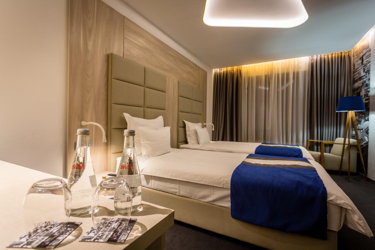 Hotel Colors Inn Sarajevo Bagian luar foto