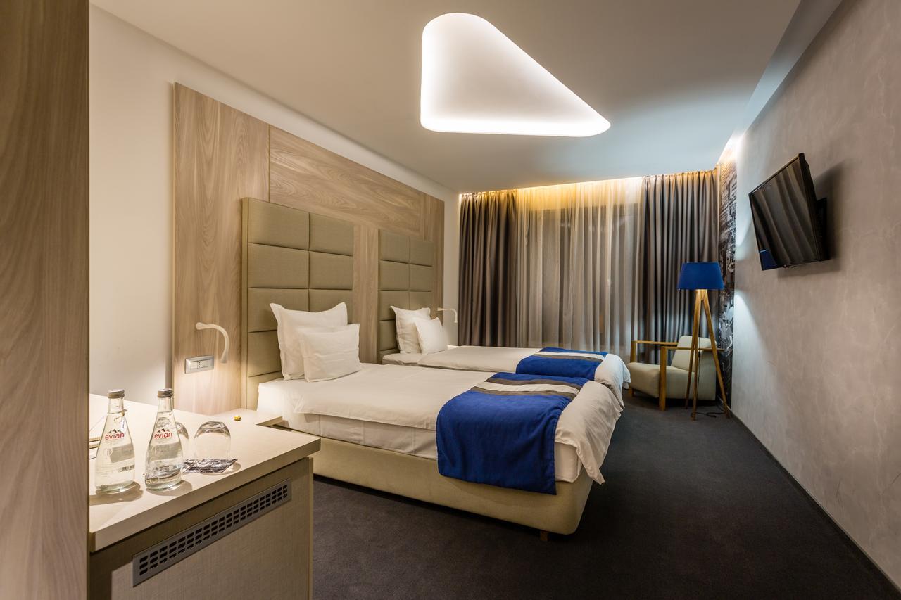 Hotel Colors Inn Sarajevo Bagian luar foto