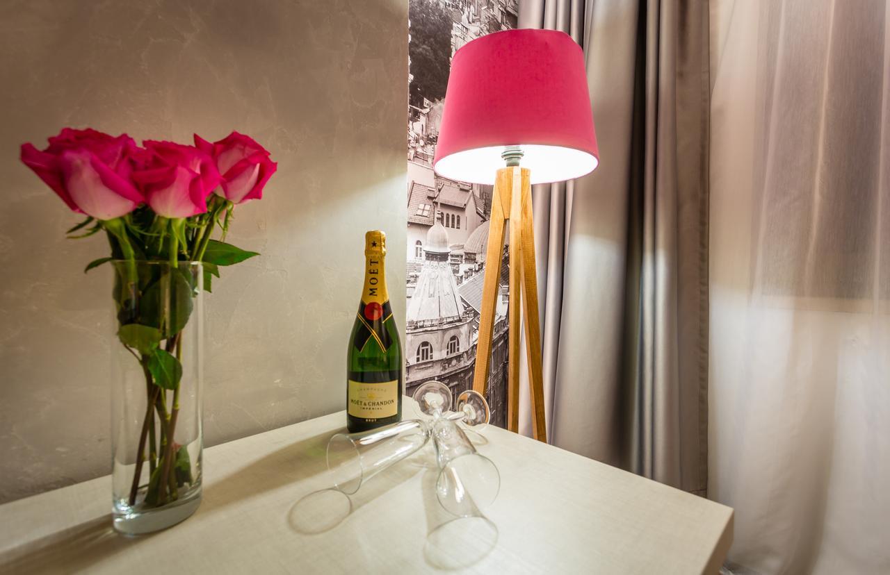 Hotel Colors Inn Sarajevo Bagian luar foto