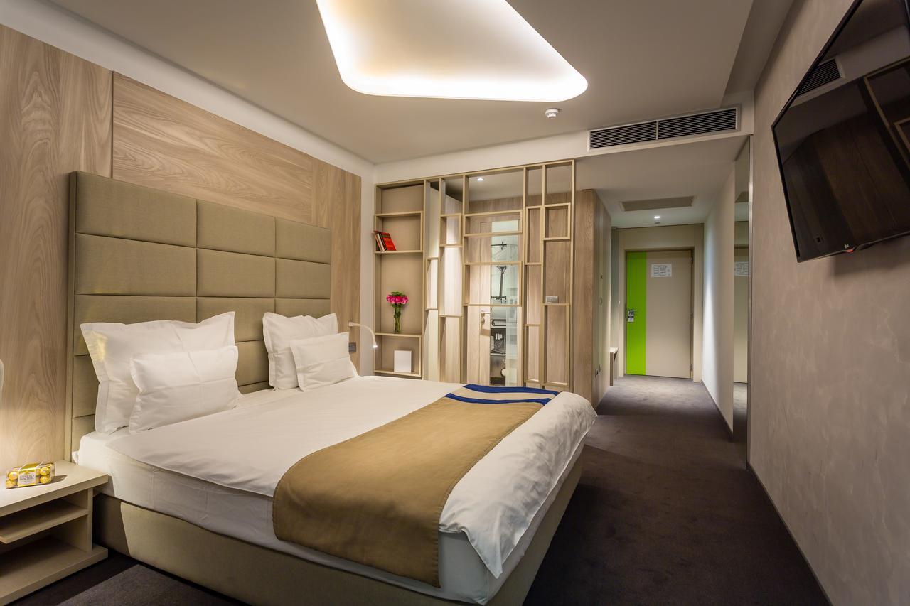 Hotel Colors Inn Sarajevo Bagian luar foto